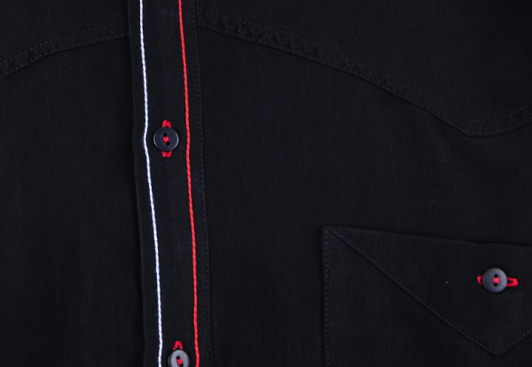 Edles schwarzes Designerhemd im Regular Fit mit farbigen Kontrasten und Button-Down-Kragen. Perfekt für Rockabilly, Retro und Tanz.