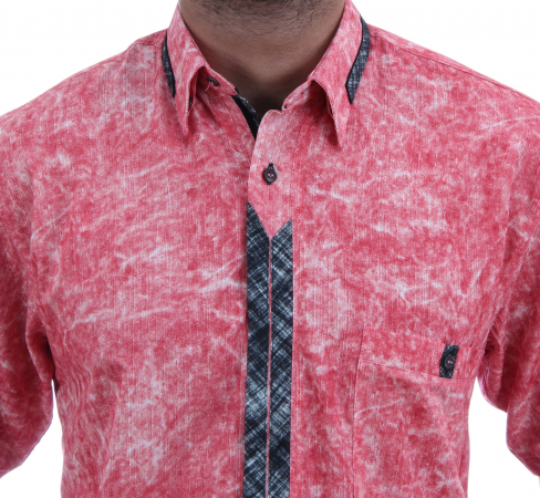 Shirt in rose in batik